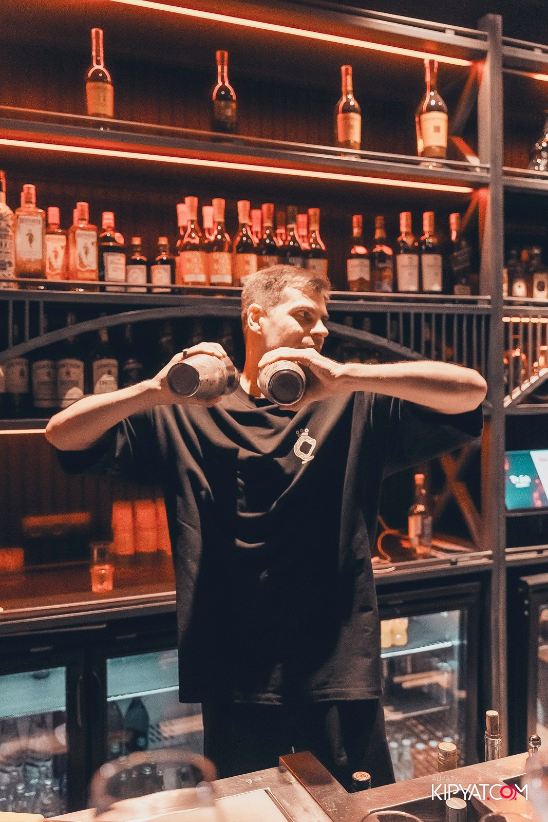 QUEEN. КИПЯТКОМ АЛМАТЫ! Фотосъемка мероприятий в Алматы