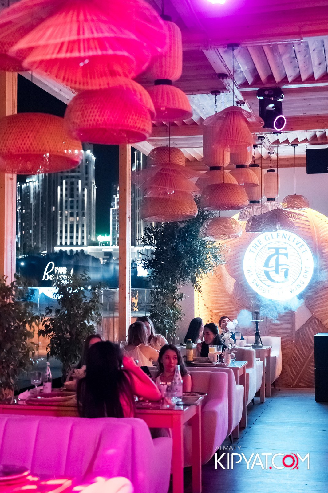 MOOD KARAOKE & TERRACE. КИПЯТКОМ АЛМАТЫ!