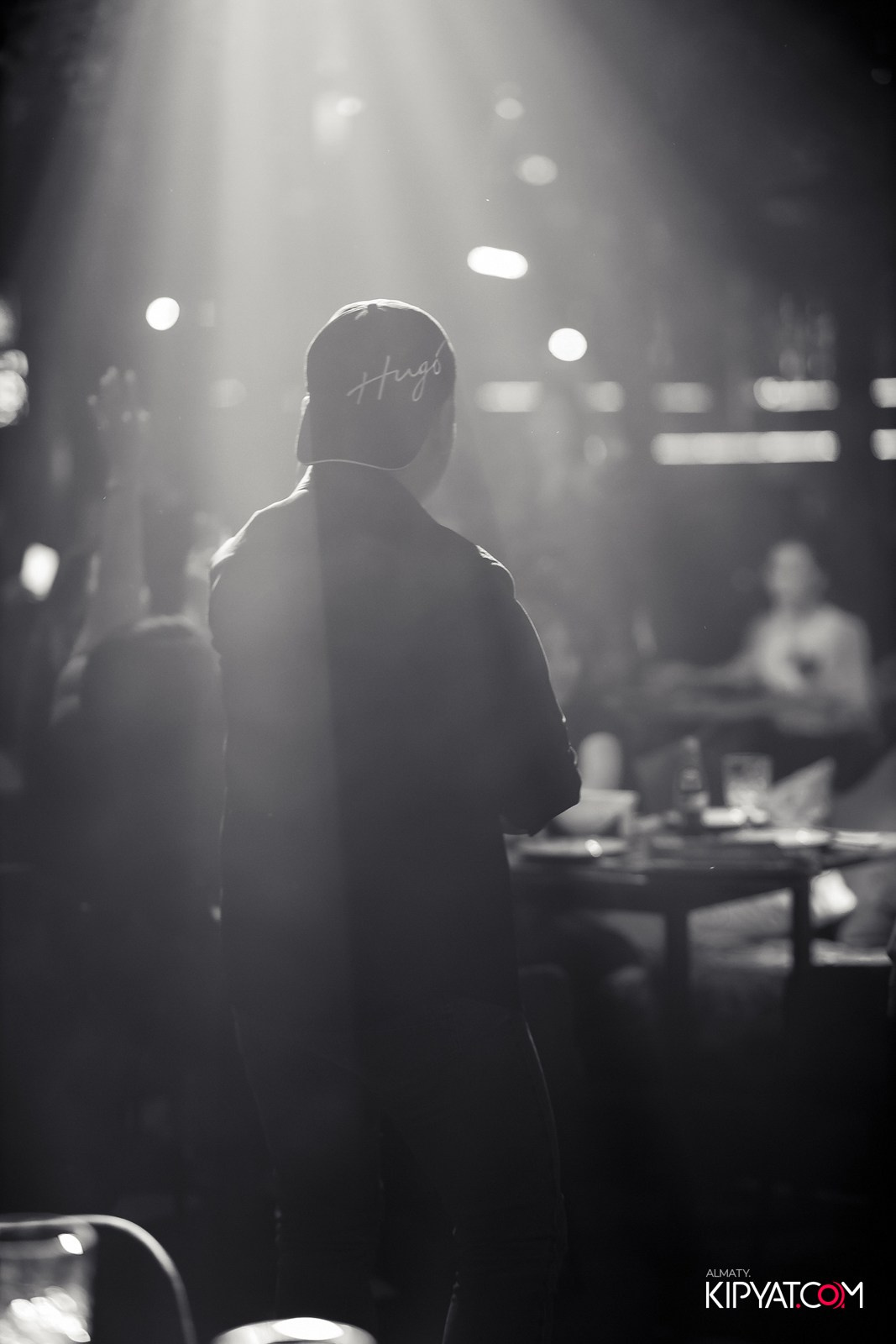 FRIENDS BAR & TERRACE. КИПЯТКОМ АЛМАТЫ!