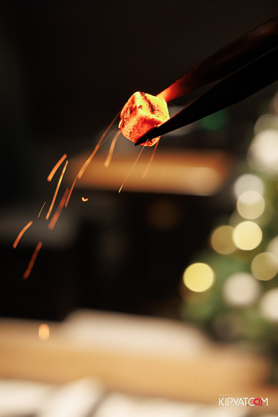 LAUREATE GRAND CAFÉ. КИПЯТКОМ АЛМАТЫ!