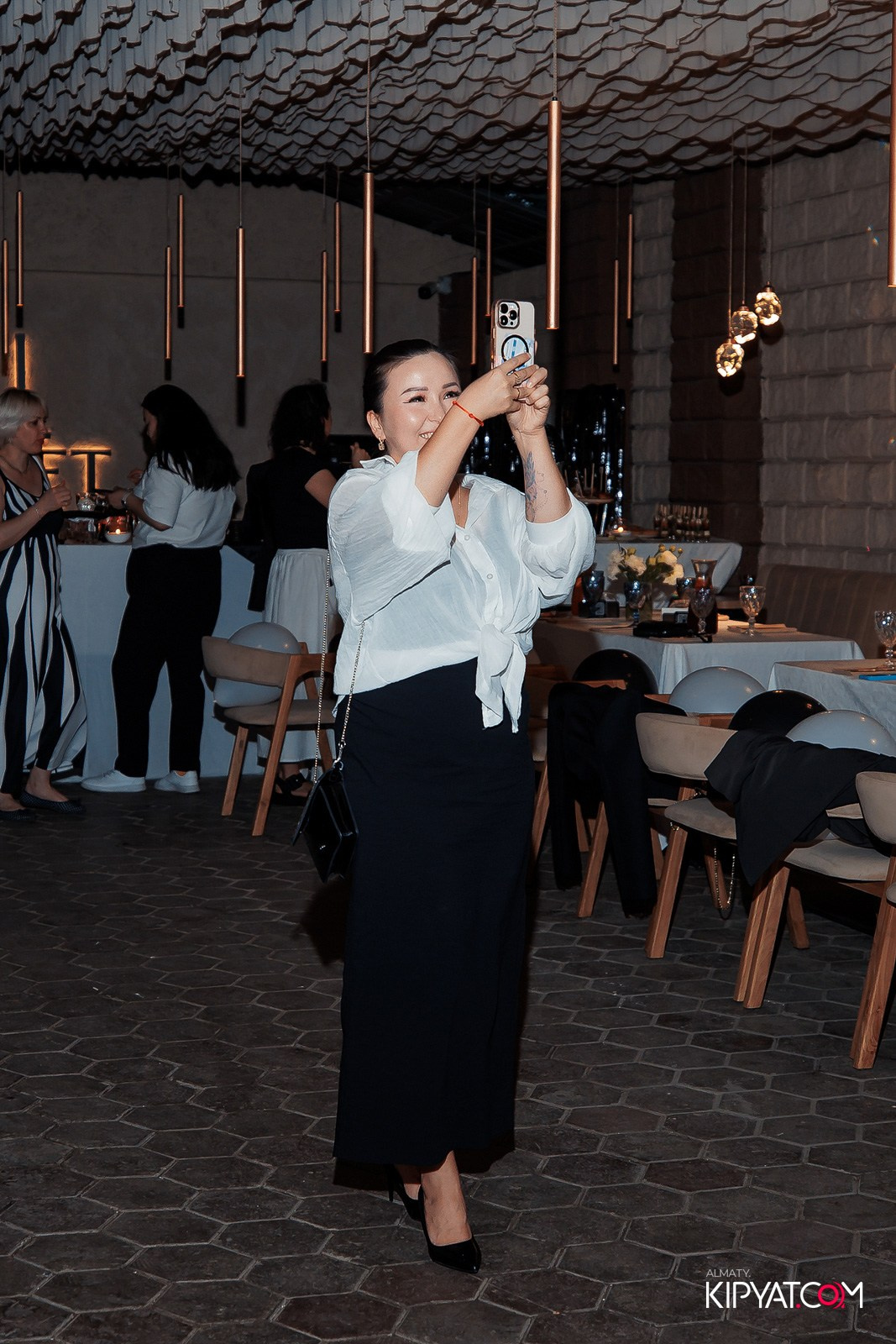 THE WALL STREET. КИПЯТКОМ АЛМАТЫ!