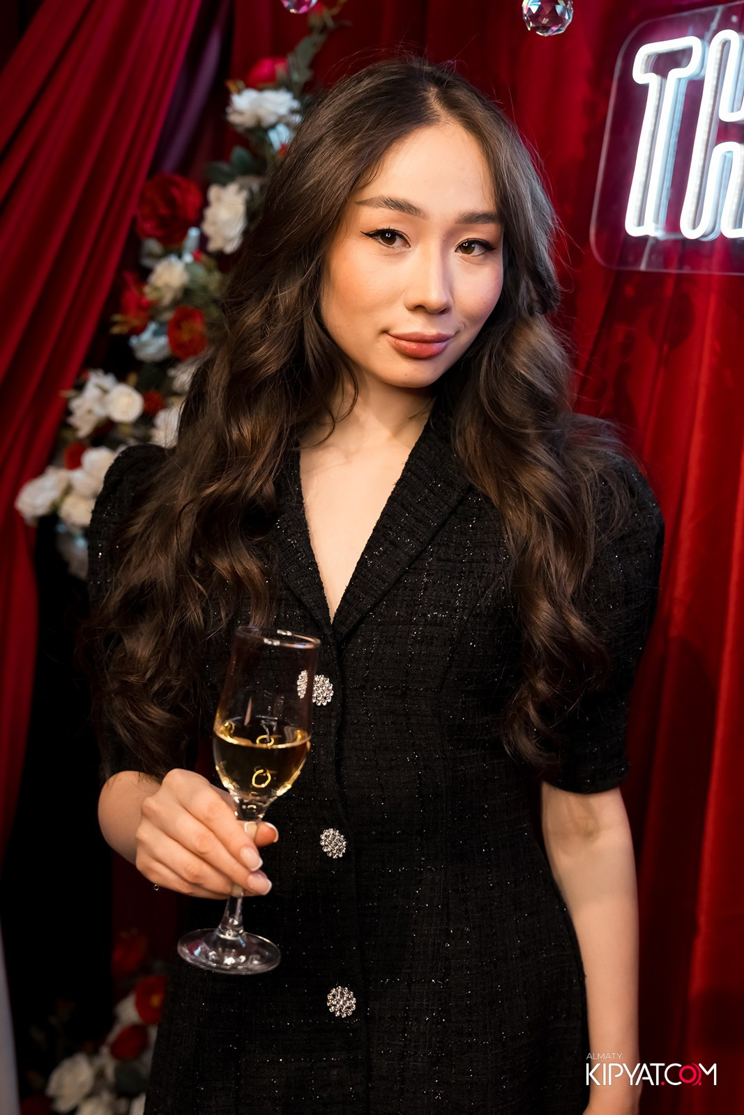 THE ESTATE КАРАОКЕ 1 ГОД. КИПЯТКОМ АЛМАТЫ!