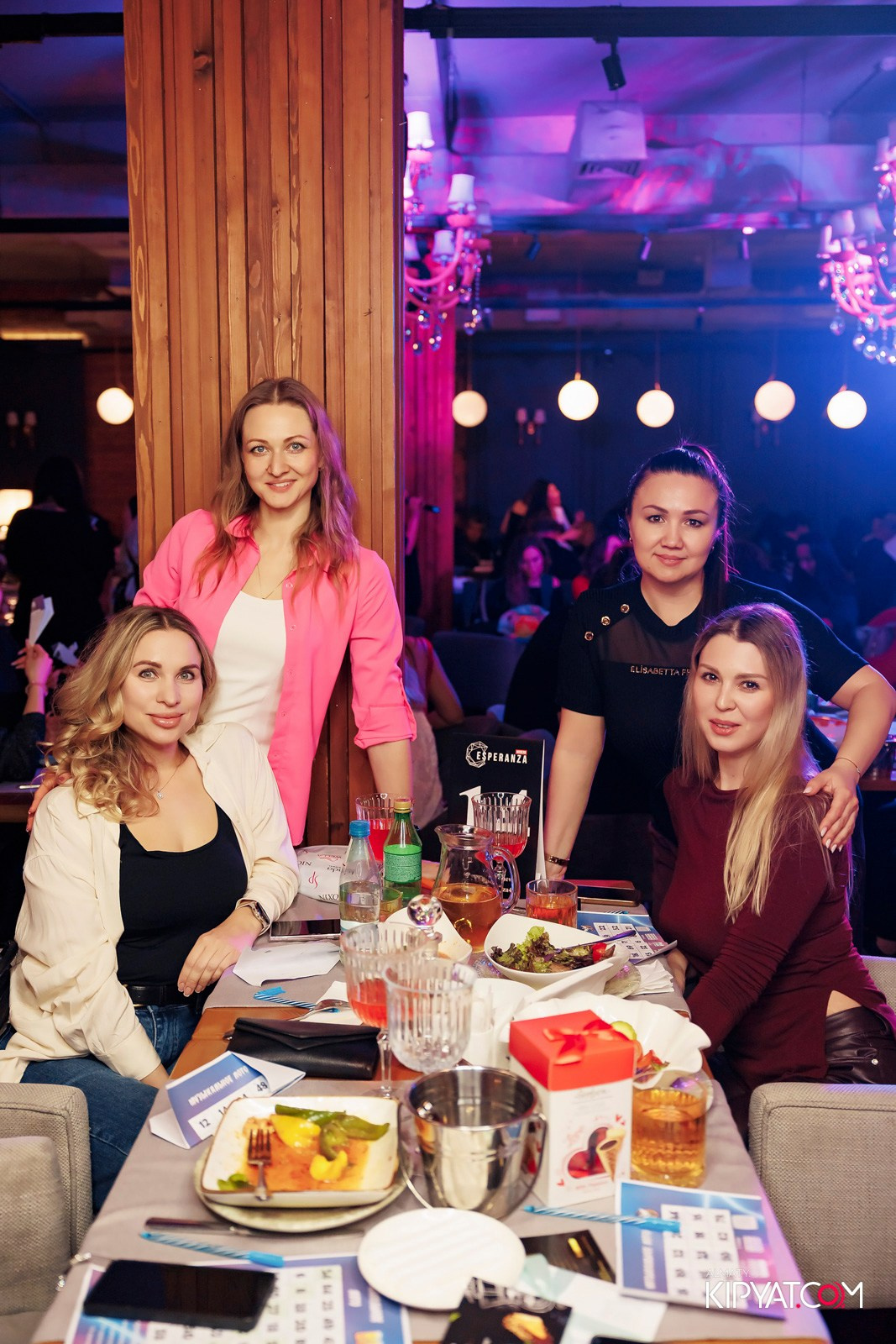 МУЗЫКАЛЬНОЕ ЛОТО В CAVIAR. КИПЯТКОМ АЛМАТЫ! Фотосъемка мероприятий в Алматы