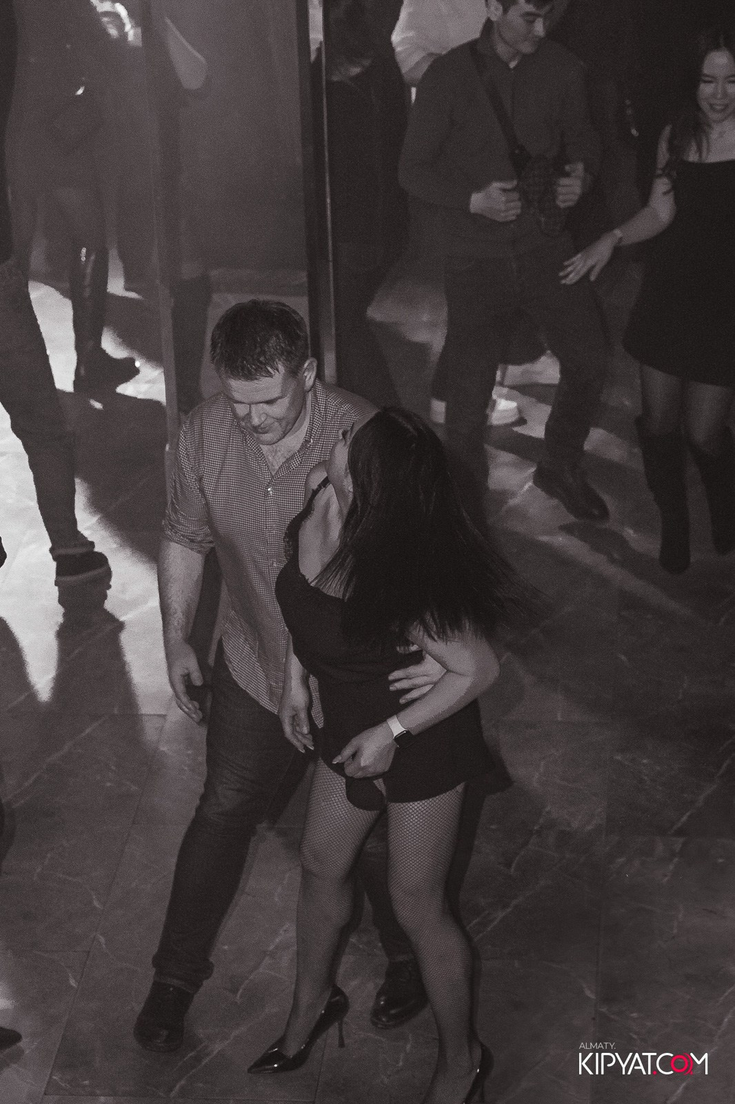 RETRO HIT. КИПЯТКОМ АЛМАТЫ!