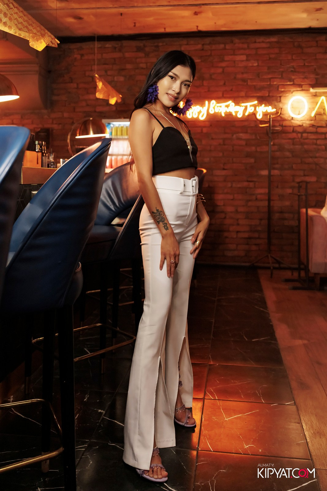 OLOVO BAR НА САТПАЕВА. КИПЯТКОМ АЛМАТЫ! Фотосъемка мероприятий в Алматы