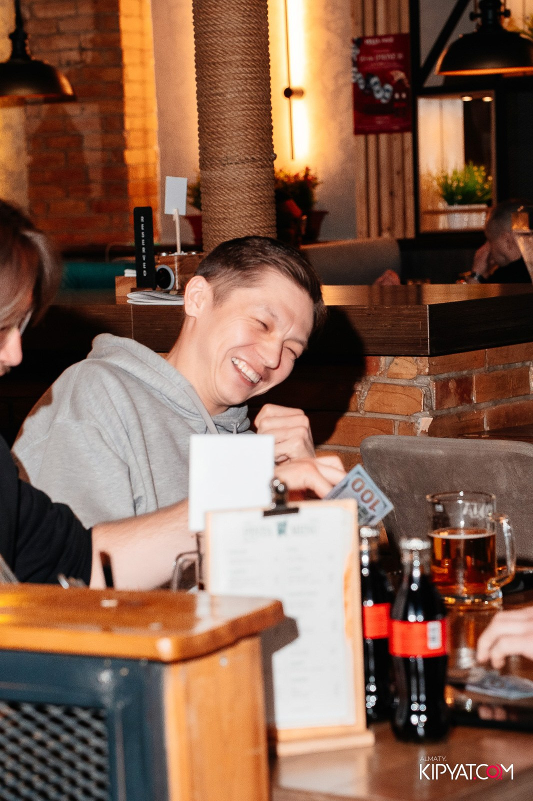 ПИНТА НА АУЕЗОВА. КИПЯТКОМ АЛМАТЫ!