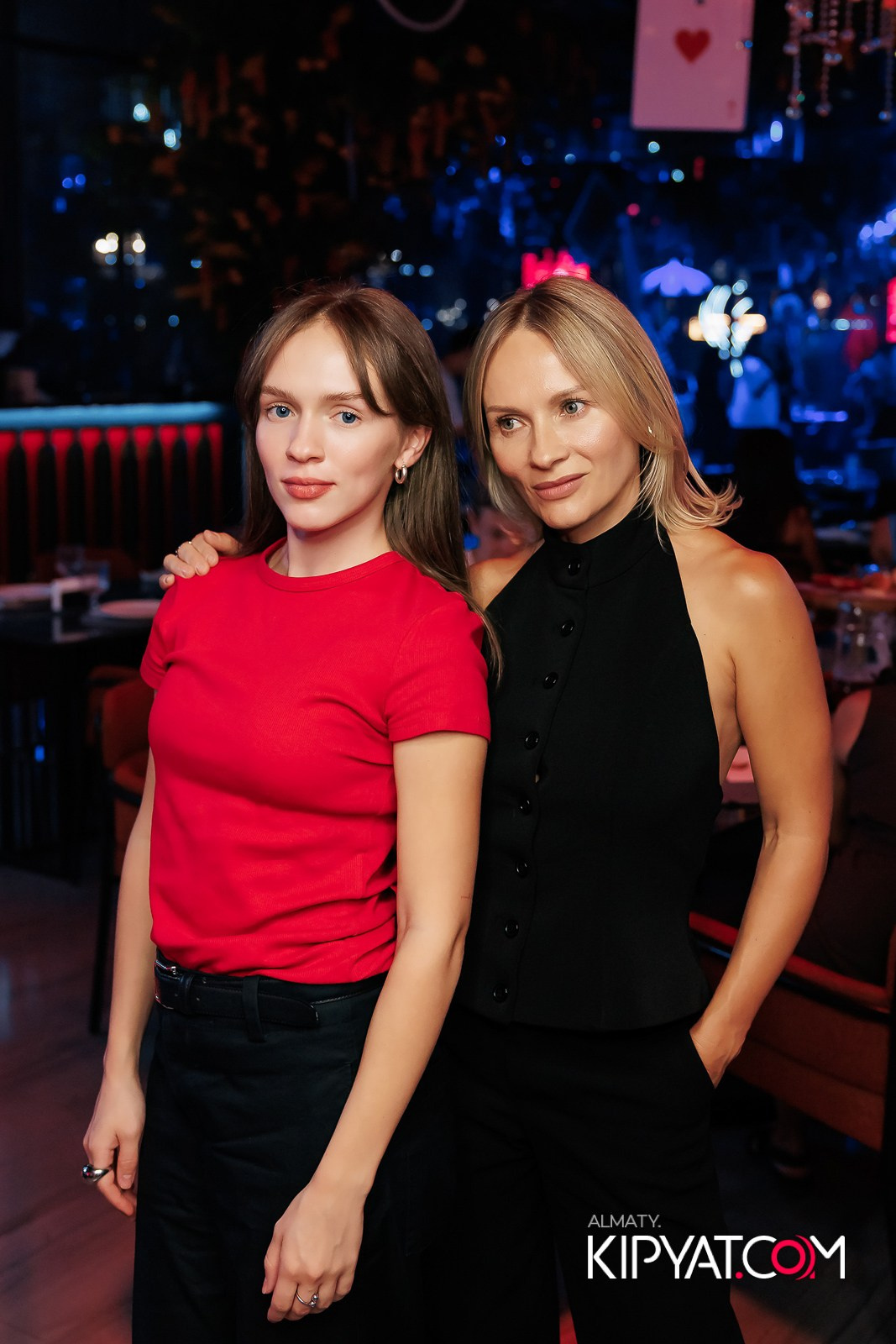 FRIENDS BAR & TERRACE. КИПЯТКОМ АЛМАТЫ!