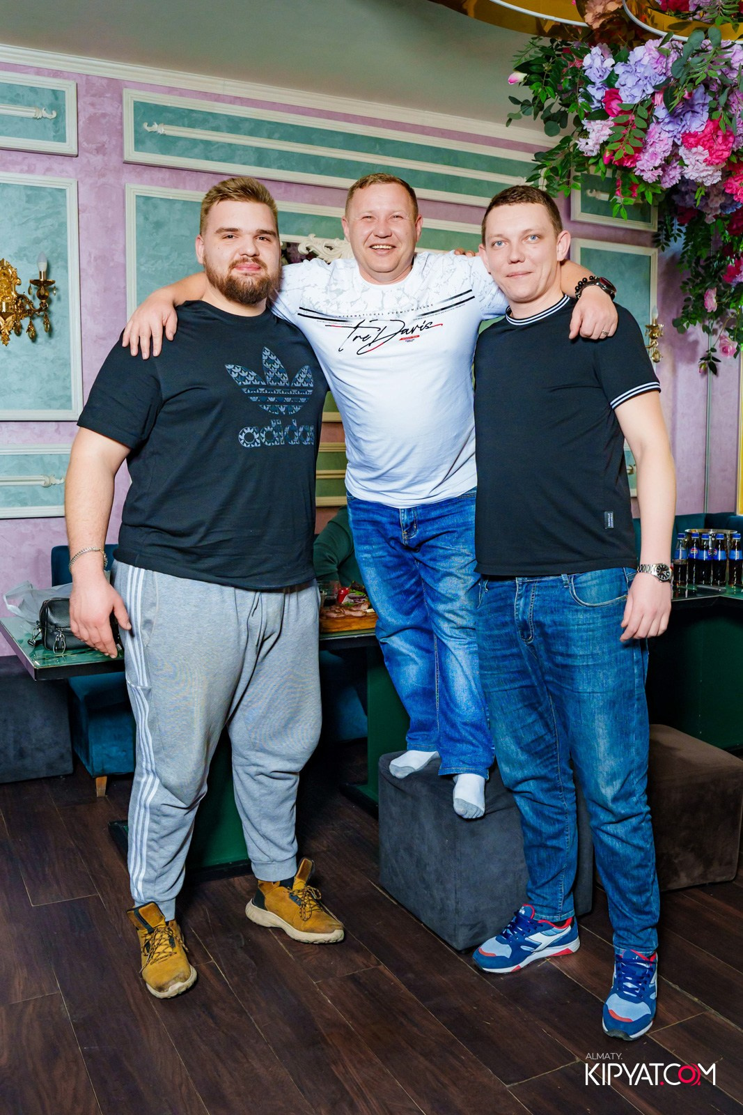 УХО И МЕДВЕДЬ НА САИНА. КИПЯТКОМ АЛМАТЫ!