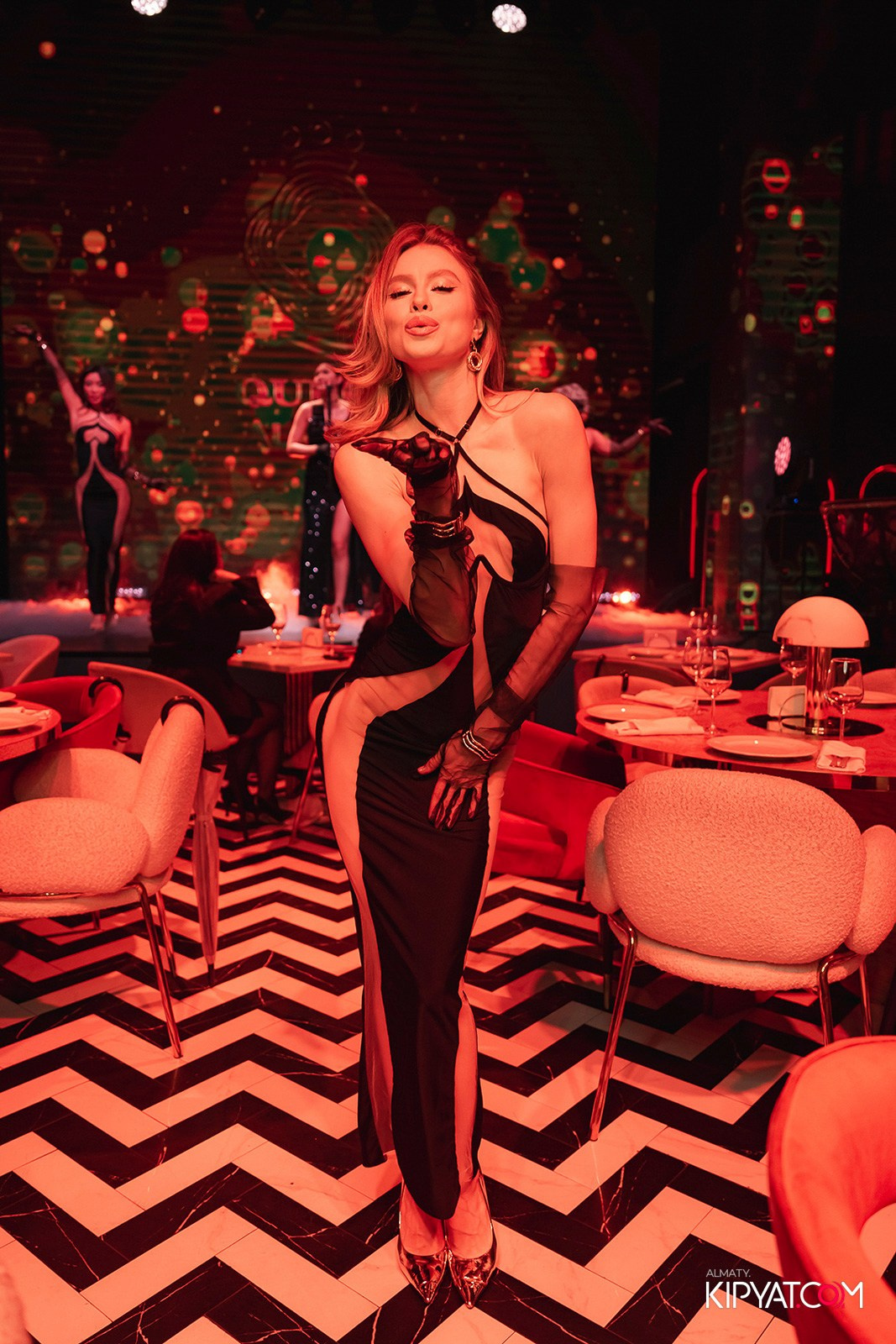 QUEEN. КИПЯТКОМ АЛМАТЫ!