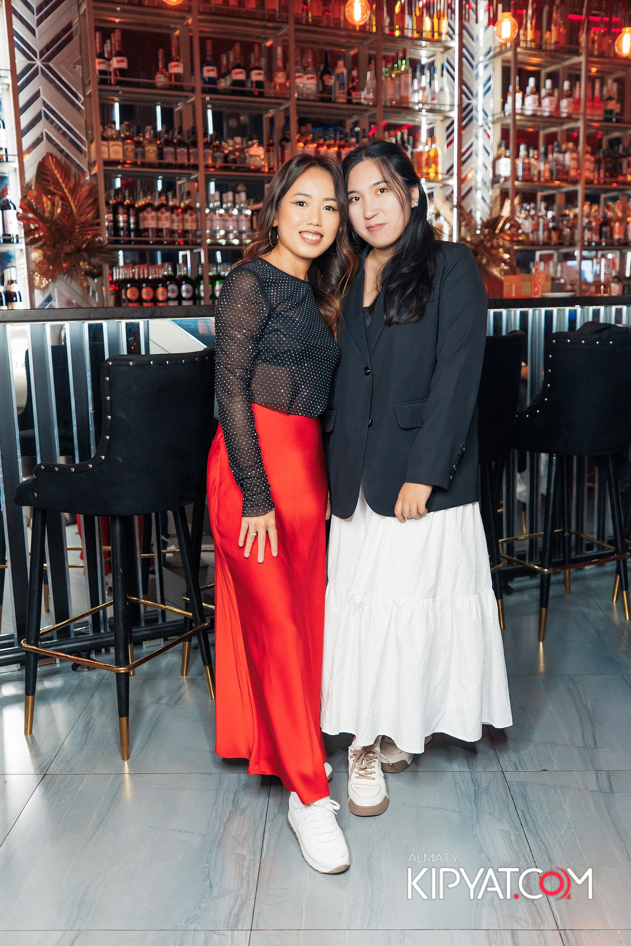 Friends bar & terrace. КИПЯТКОМ АЛМАТЫ!