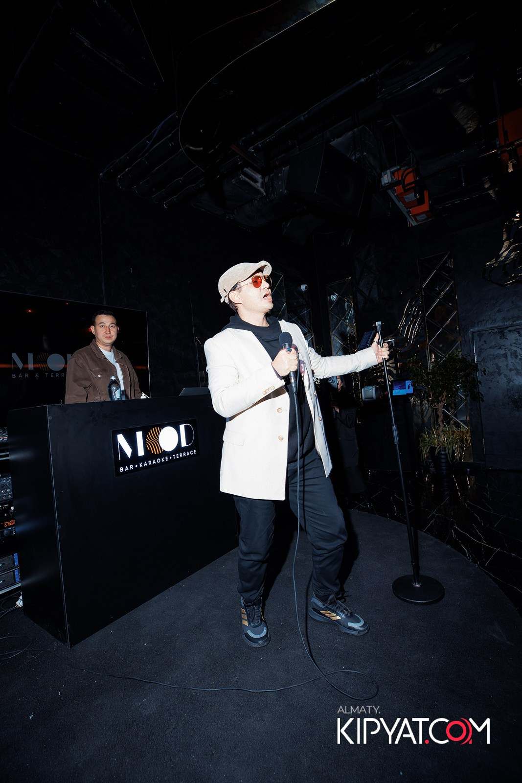 MOOD KARAOKE & TERRACE. КИПЯТКОМ АЛМАТЫ!