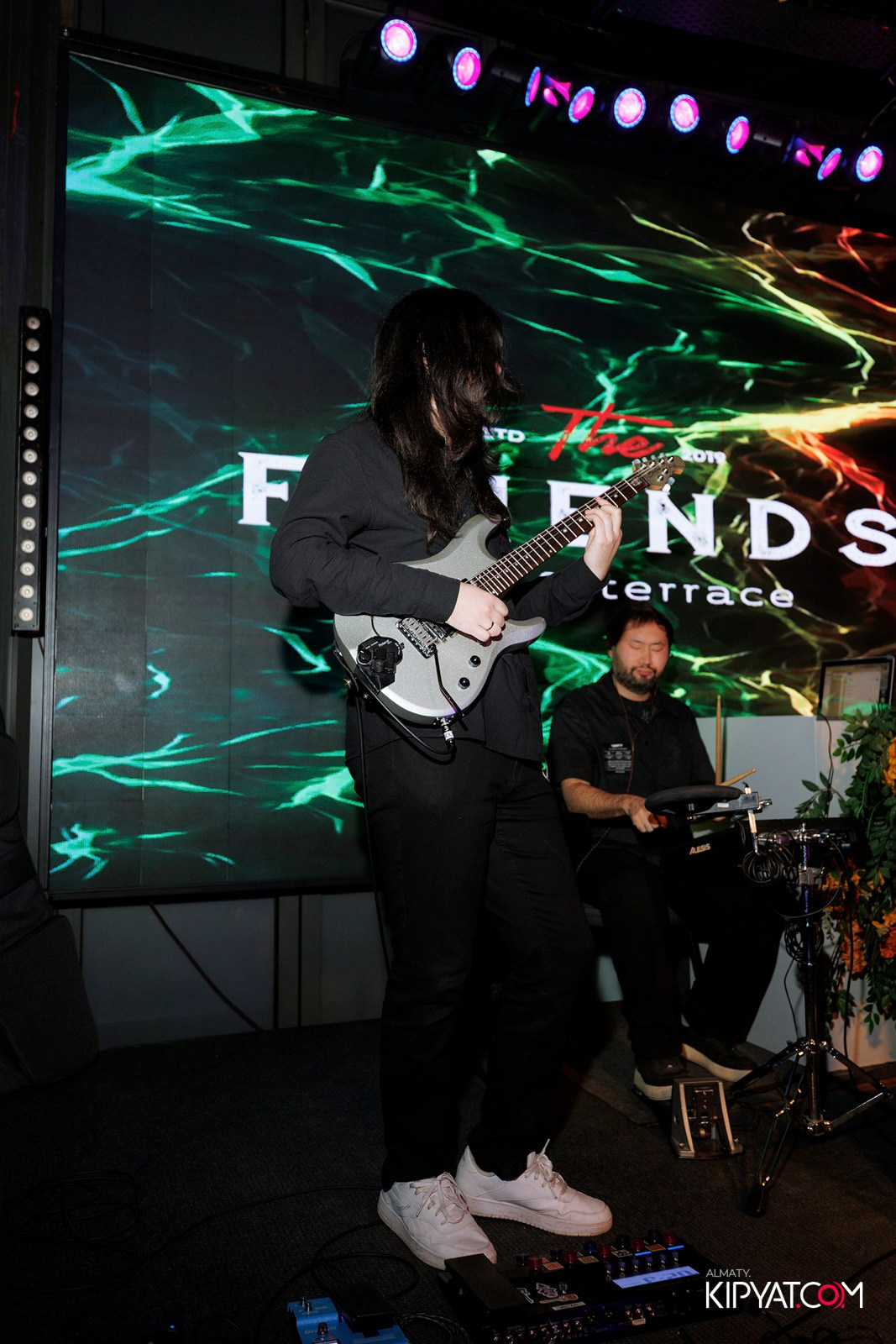 FRIENDS BAR & TERRACE. КИПЯТКОМ АЛМАТЫ! Фотосъемка мероприятий в Алматы