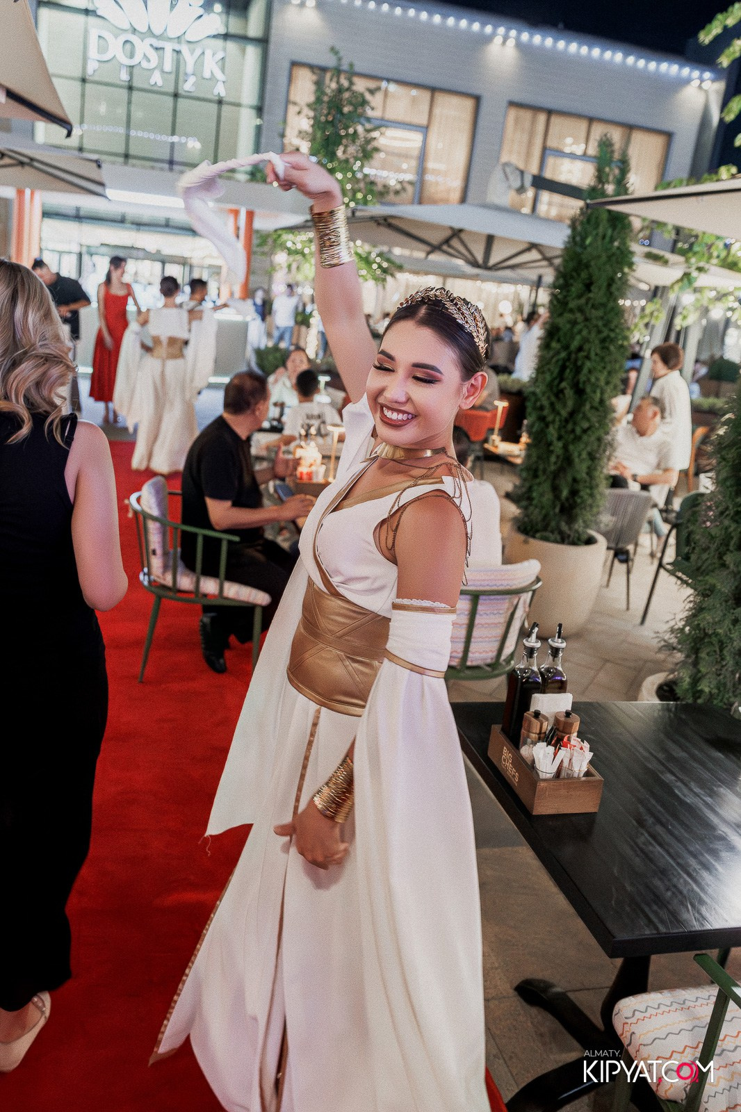 ОФИЦИАЛЬНОЕ ОТКРЫТИЕ РЕСТОРАНА BIG CHEFS. КИПЯТКОМ АЛМАТЫ!