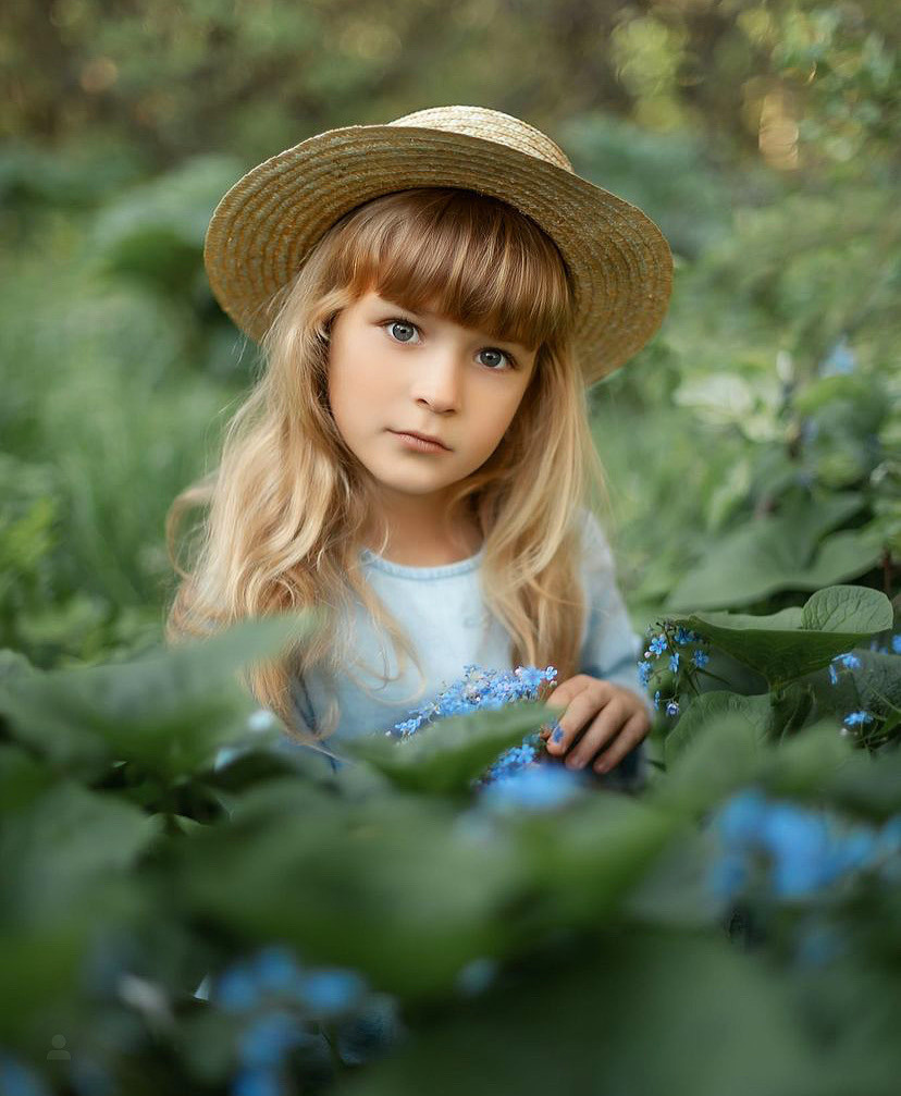 Анна Лебедева Фотограф детский семейная съемка женский портрет студийная съемка фотоконтент весенняя фотосессия фотопроект детская цветение