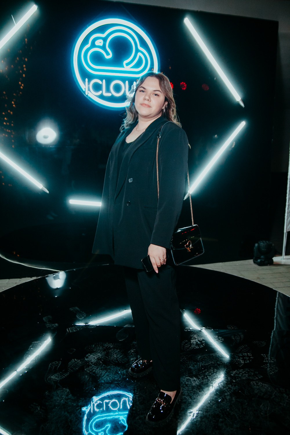 Презентация «Iphone 15». Свадебный и детский фотограф в Волгограде Слава Белов