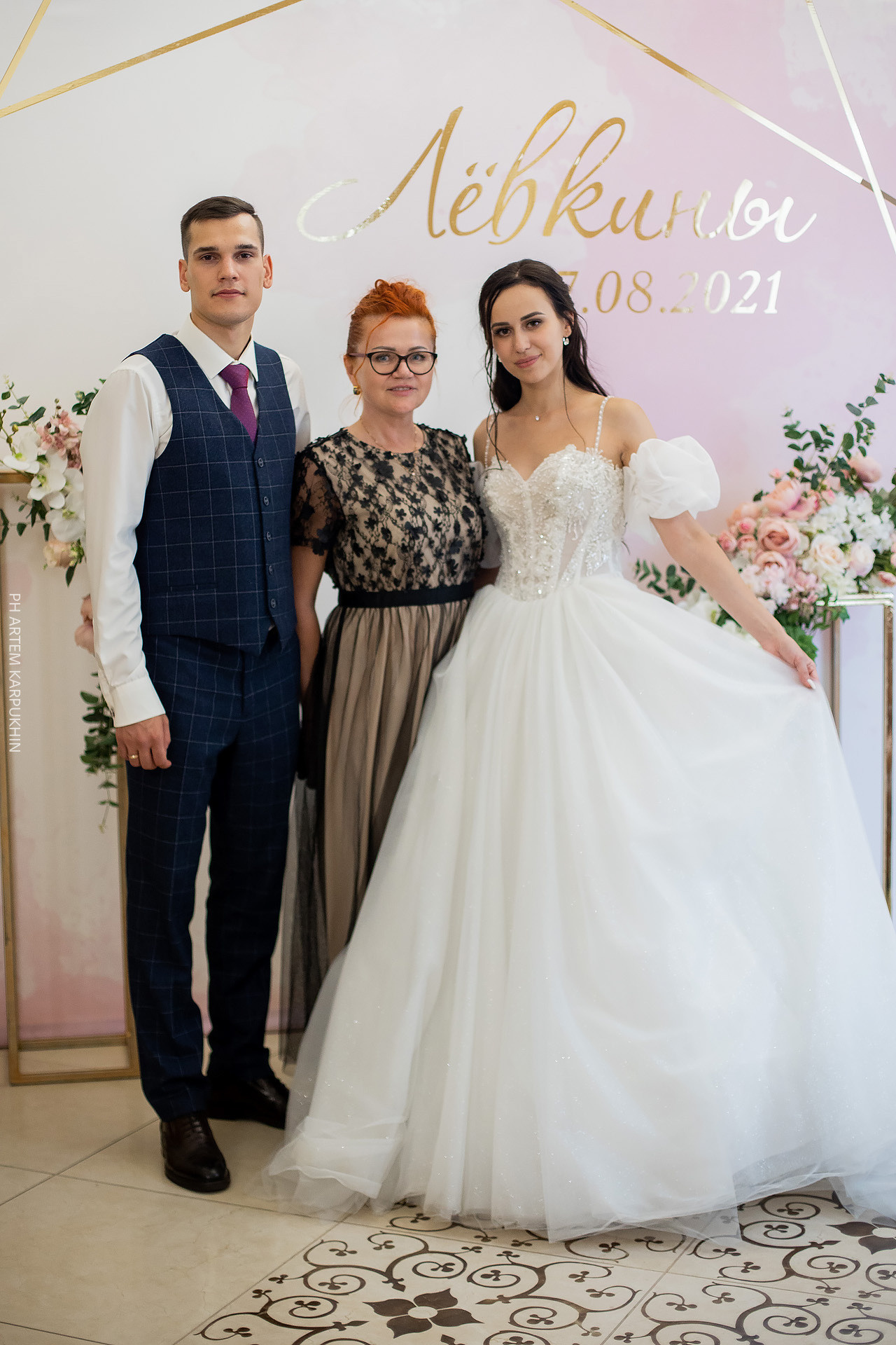 Свадьба, фотограф в Муроме, ЗАГС, мост, Риони, ведущая Ольга Цыганова. Фотограф городских и семейных событий Артем Карпухин