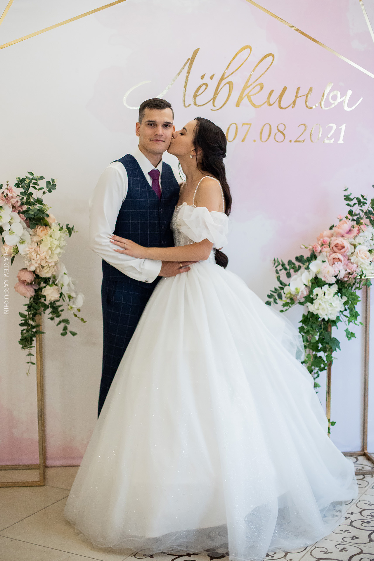 Свадьба, фотограф в Муроме, ЗАГС, мост, Риони, ведущая Ольга Цыганова. Фотограф городских и семейных событий Артем Карпухин