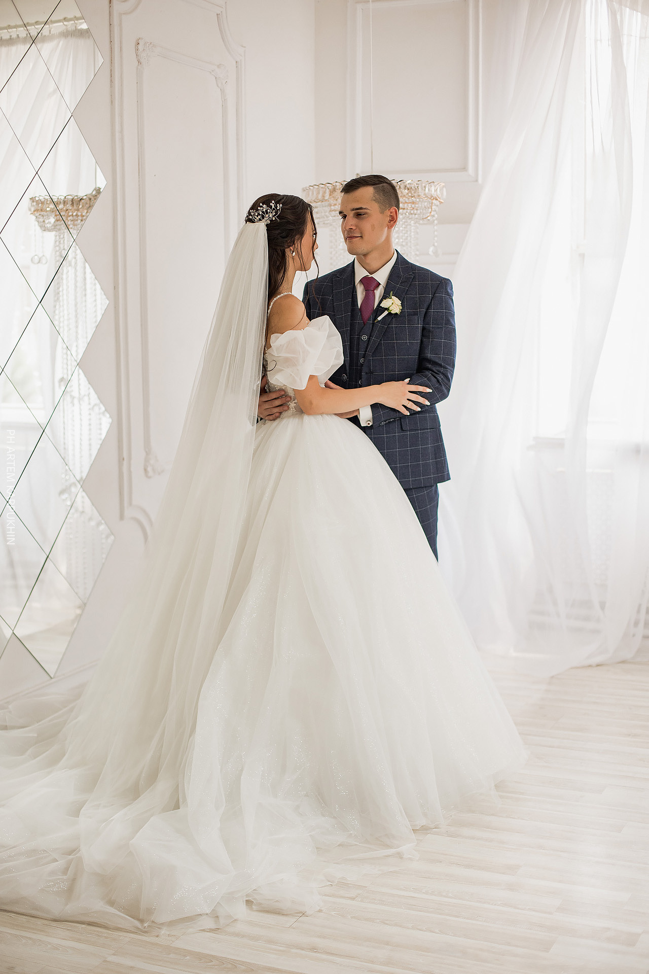 Свадьба, фотограф в Муроме, ЗАГС, мост, Риони, ведущая Ольга Цыганова. Фотограф городских и семейных событий Артем Карпухин