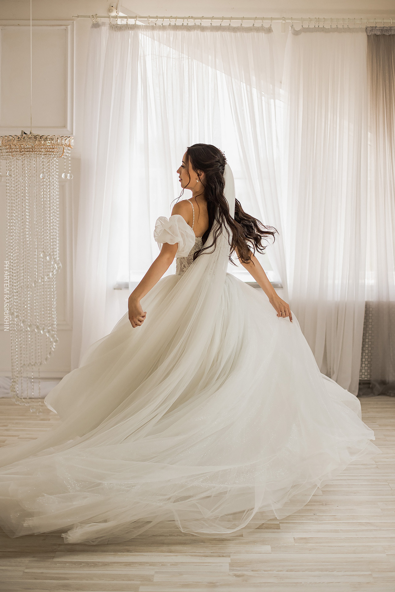 Свадьба, фотограф в Муроме, ЗАГС, мост, Риони, ведущая Ольга Цыганова. Фотограф городских и семейных событий Артем Карпухин