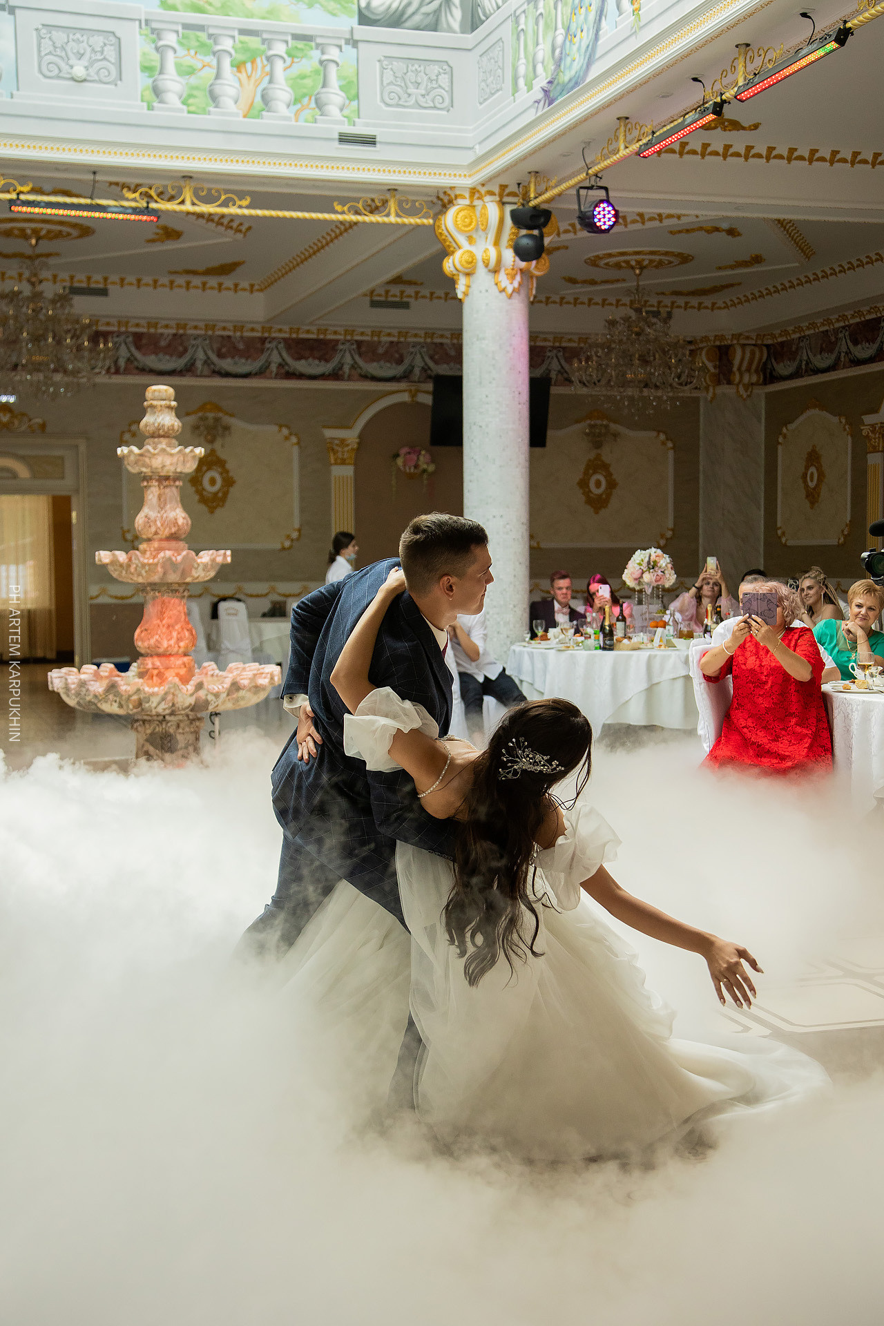 Свадьба, фотограф в Муроме, ЗАГС, мост, Риони, ведущая Ольга Цыганова. Фотограф городских и семейных событий Артем Карпухин