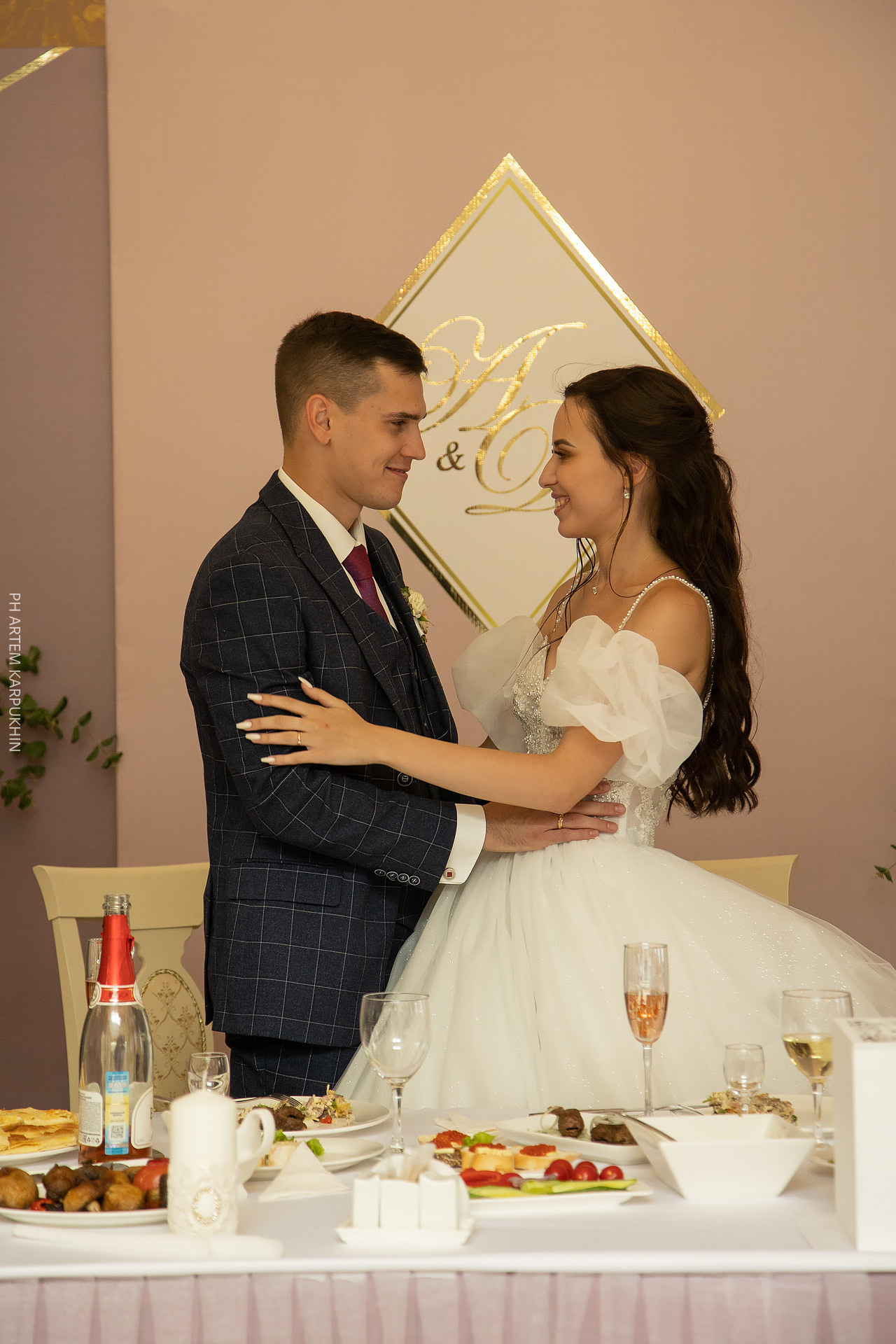 Свадьба, фотограф в Муроме, ЗАГС, мост, Риони, ведущая Ольга Цыганова. Фотограф городских и семейных событий Артем Карпухин