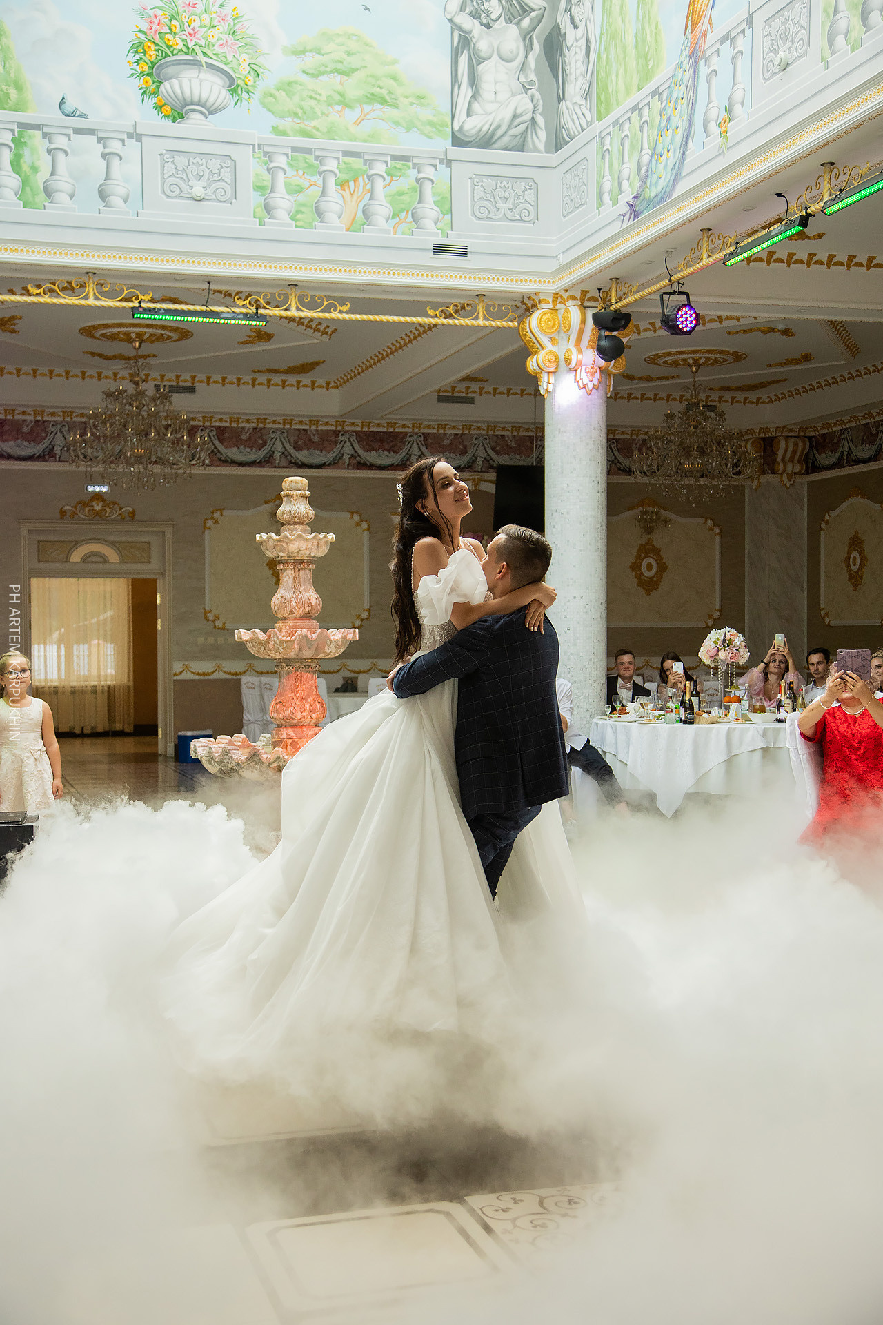 Свадьба, фотограф в Муроме, ЗАГС, мост, Риони, ведущая Ольга Цыганова. Фотограф городских и семейных событий Артем Карпухин