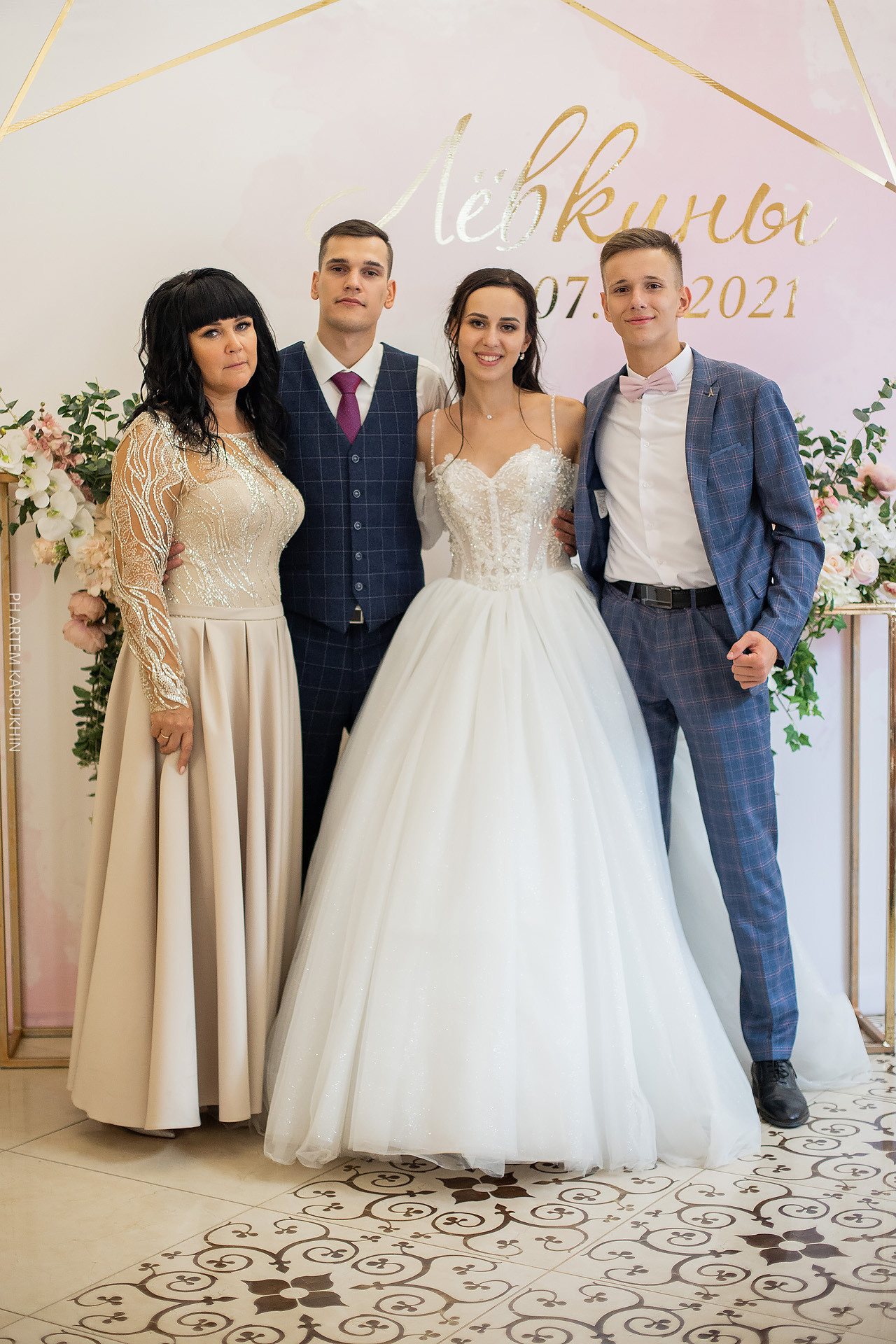 Свадьба, фотограф в Муроме, ЗАГС, мост, Риони, ведущая Ольга Цыганова. Фотограф городских и семейных событий Артем Карпухин