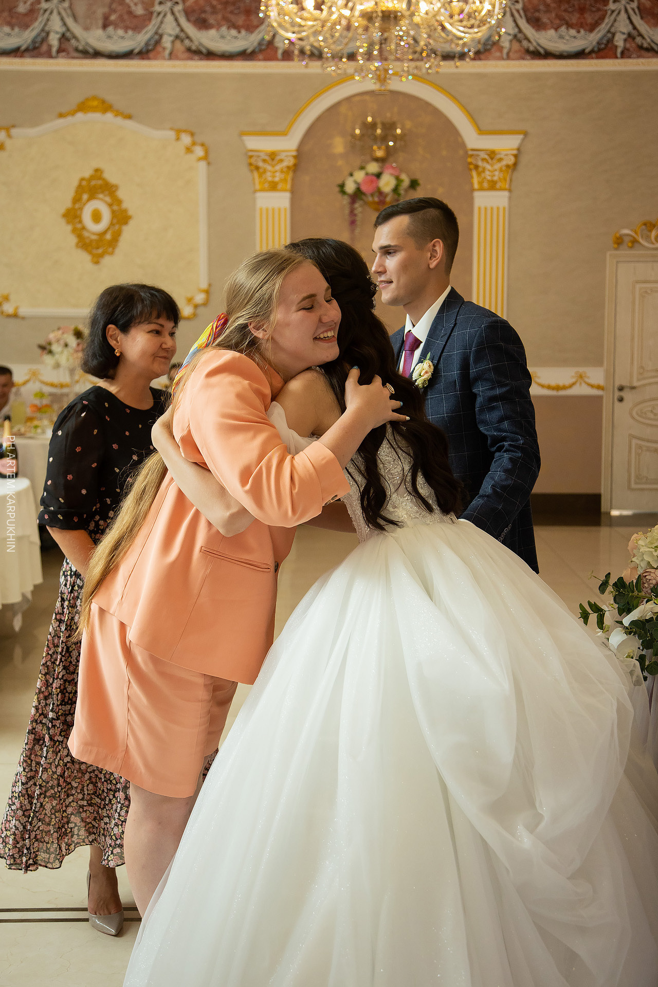 Свадьба, фотограф в Муроме, ЗАГС, мост, Риони, ведущая Ольга Цыганова. Фотограф городских и семейных событий Артем Карпухин