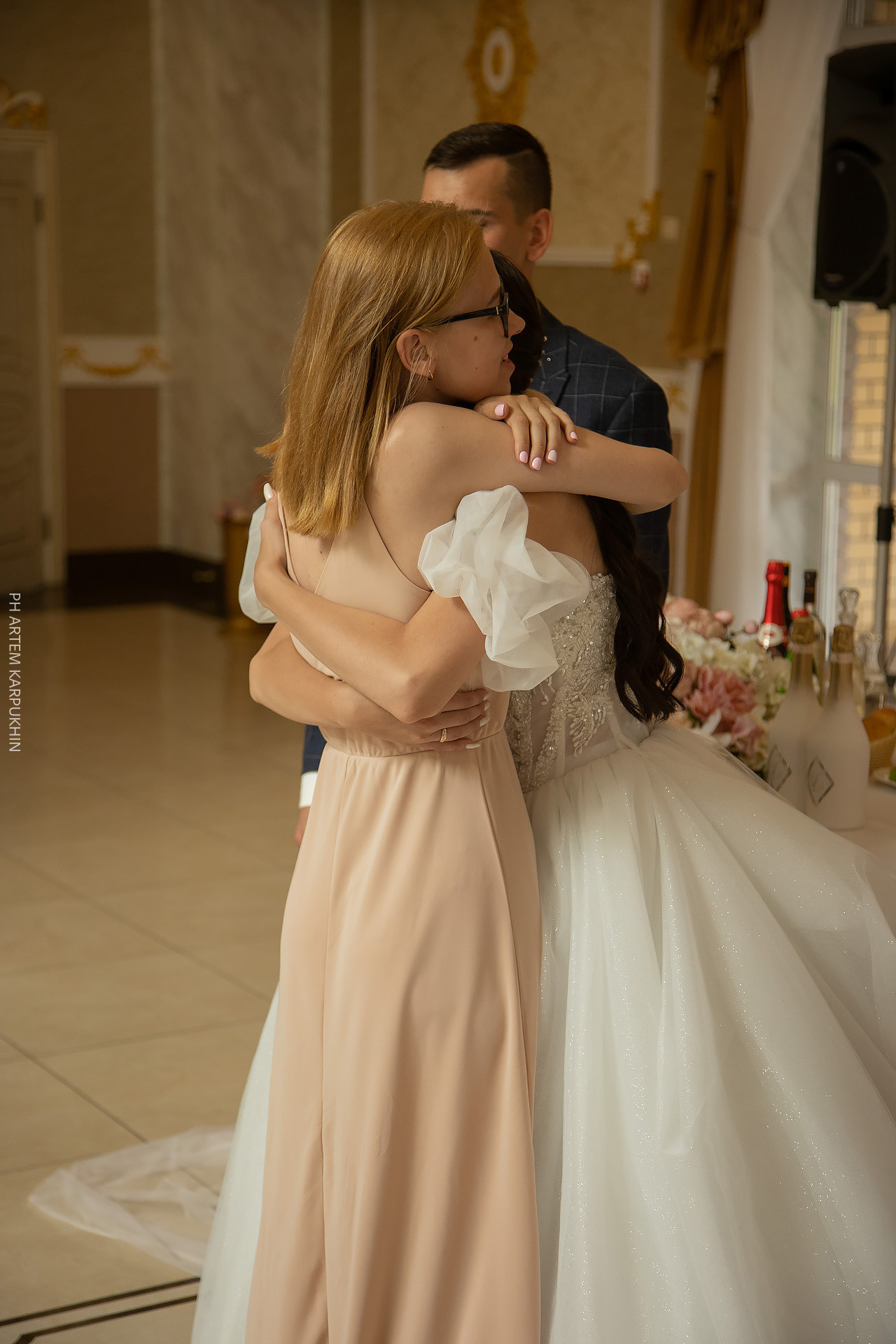 Свадьба, фотограф в Муроме, ЗАГС, мост, Риони, ведущая Ольга Цыганова. Фотограф городских и семейных событий Артем Карпухин