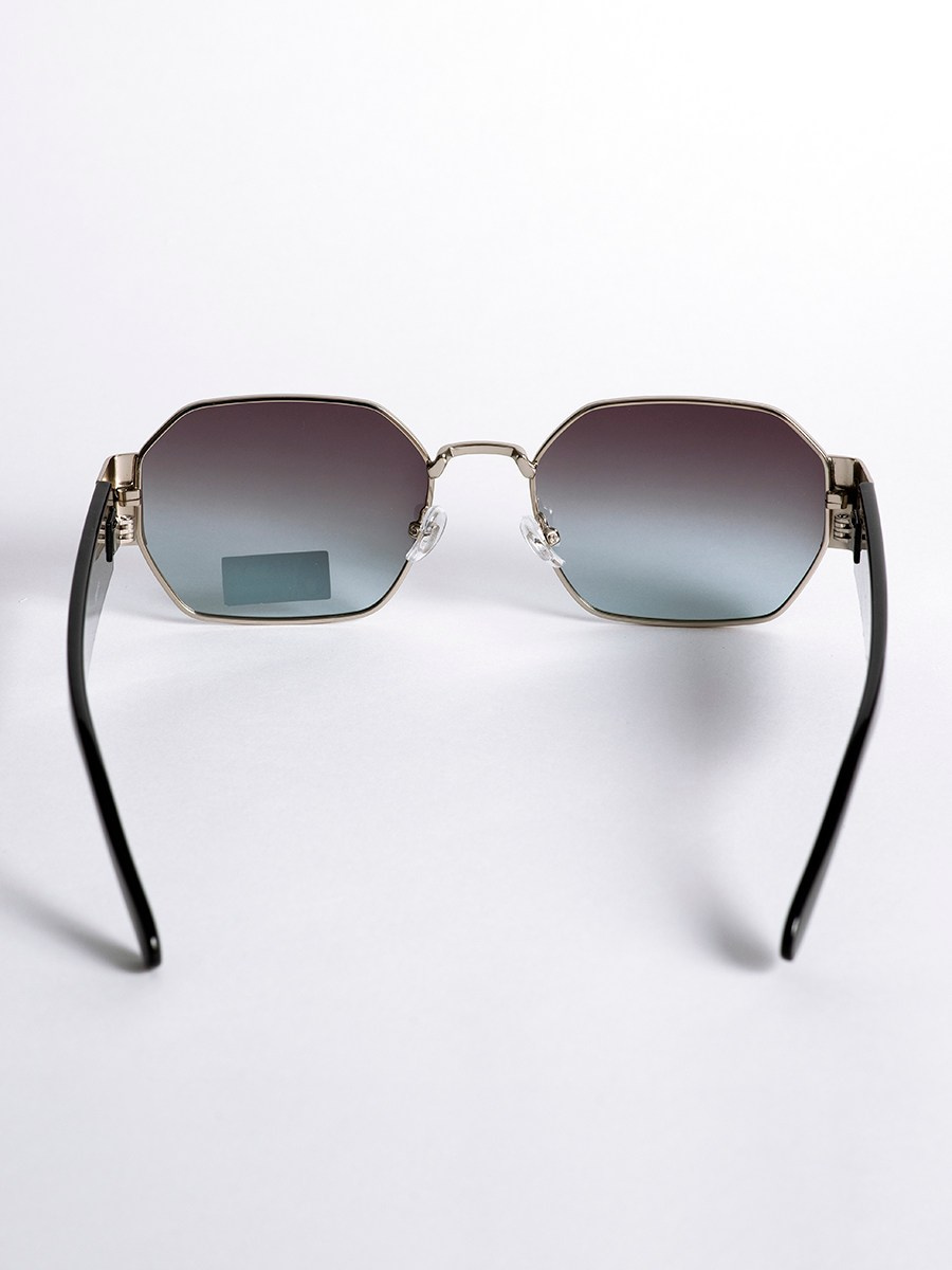 Съемка солнцезащитных очков. Фотограф в Санкт-Петербурге