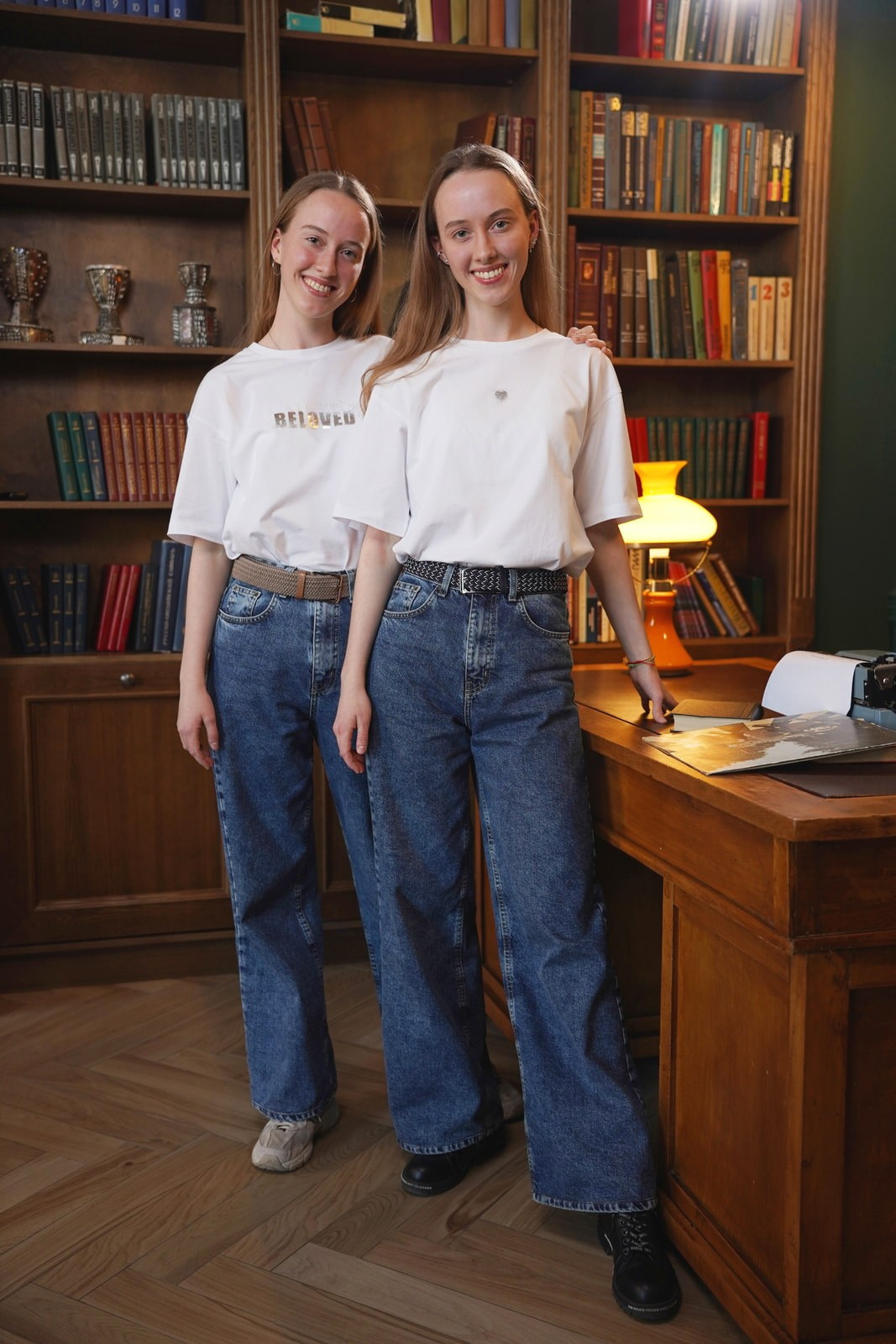 Выпускные альбомы Красноярск: фотосессия в Квартире Академика. СИГМА | Студия выпускных альбомов Красноярск