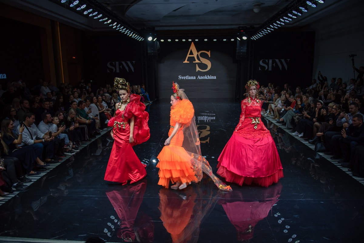 SochiFashionWeek2024 дизайнер Анохина Светлана. Семейный и коммерческий фотограф в Сочи Александр Бодунов
