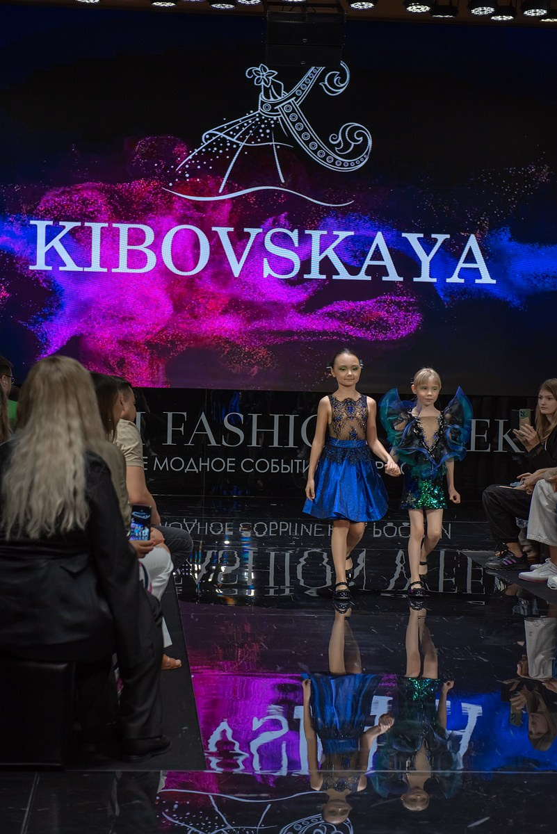 SochiFashionWeek2024 дизайнер Кибовская. Семейный и коммерческий фотограф в Сочи Александр Бодунов
