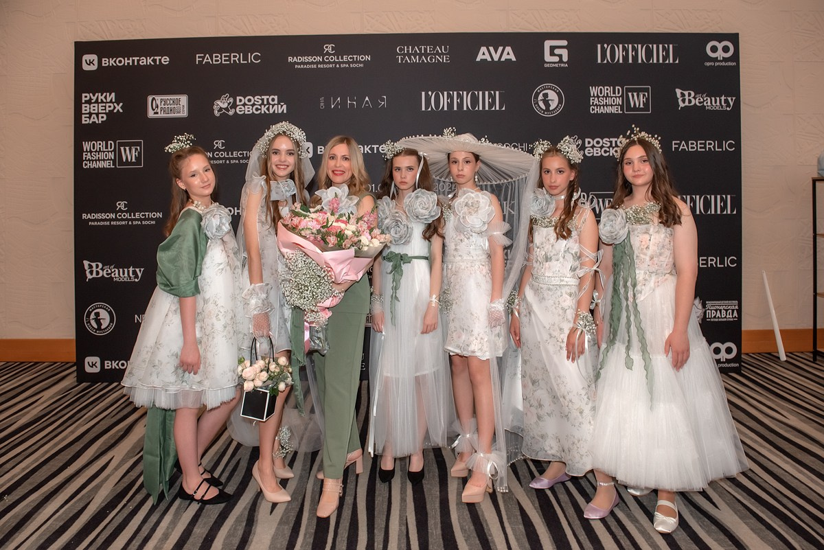 SochiFashionWeek2024 дизайнер Анохина. Семейный и коммерческий фотограф в Сочи Александр Бодунов