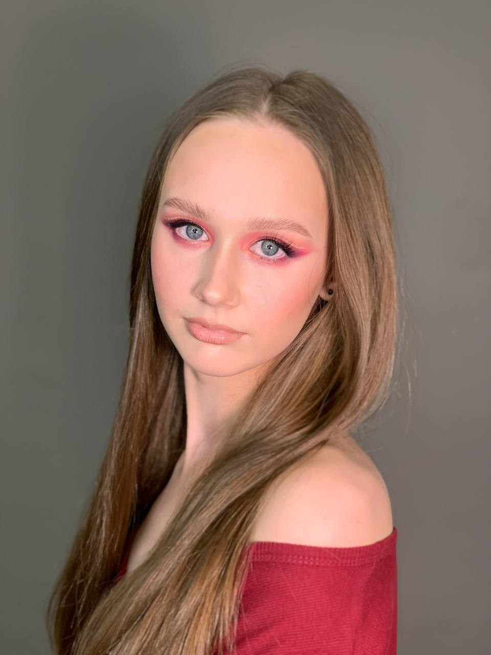 Олеся, 40-42 р-р, 167. KED Production — продакшн из СПб. Создаём фото, видео и контент, который помогает брендам и селлерам продавать больше