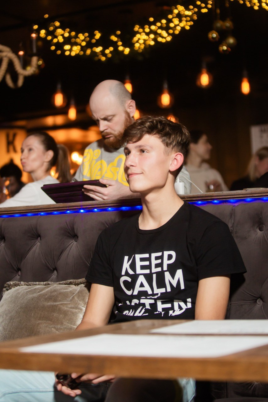 LЮSTRA bar 10.12.2025. Московская кавер-группа BankBand