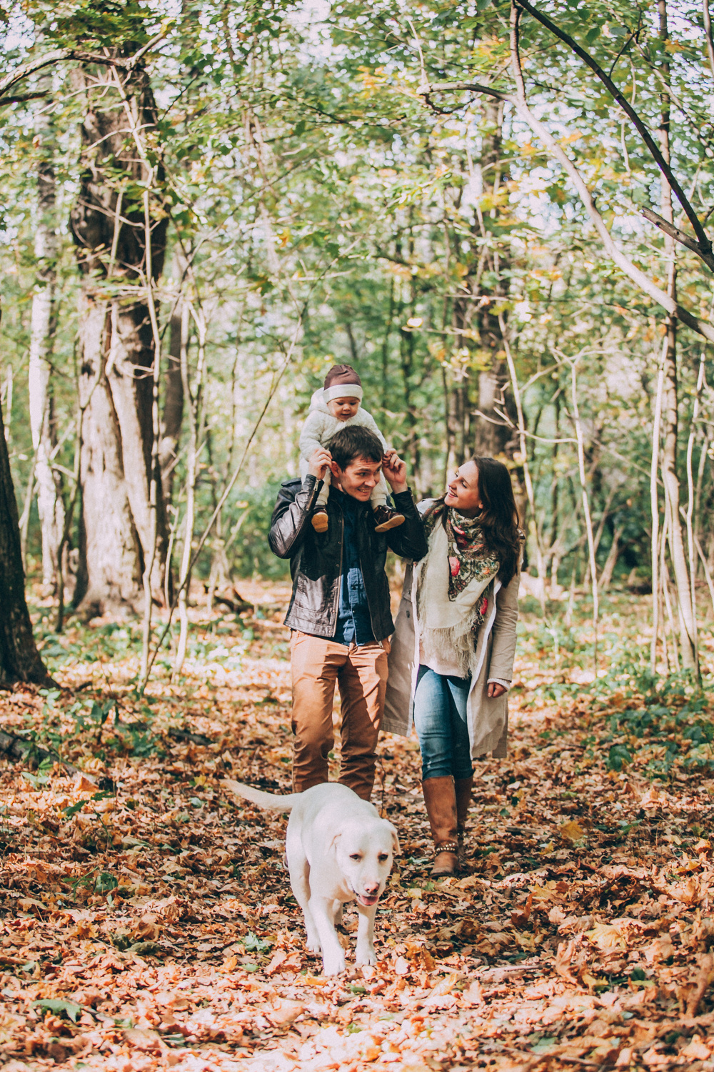 Чудесная осенняя прогулка с маленькой Сашей и её очаровательными мамой и папой!…. Свадебный фотограф Марина Назарова Москва