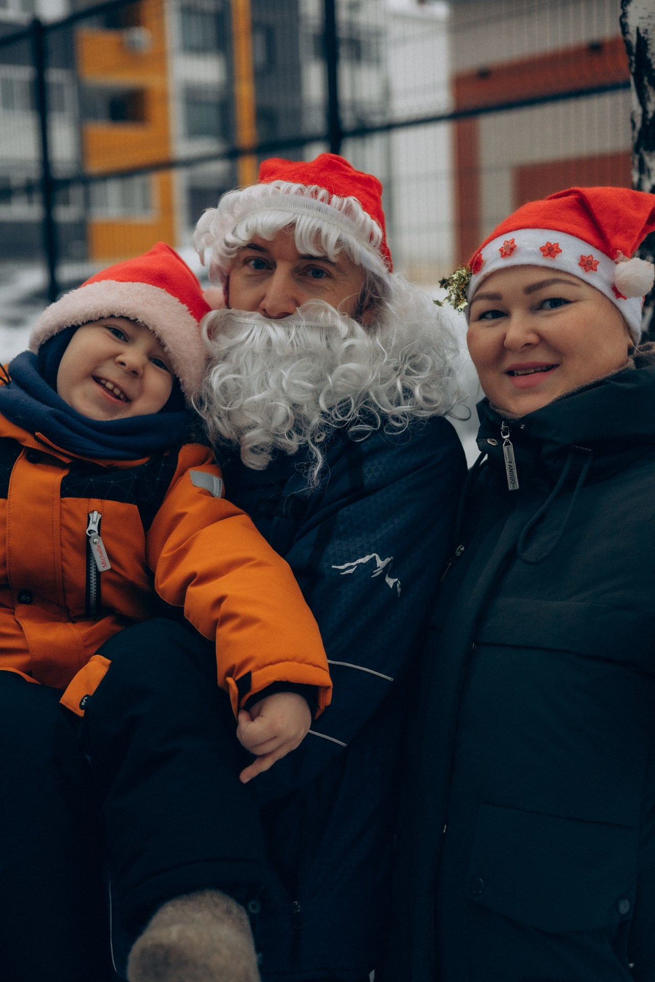 Репортажная съемка про Новогодний праздник для детей. Семейный фотограф в Ижевске Даша Денисова