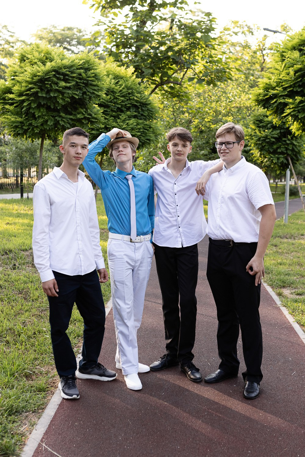 Фотосъёмка выпускного в школе. Свадебный фотограф, фотосъемка в Крыму, Севастополе, Симферополе, Ялте