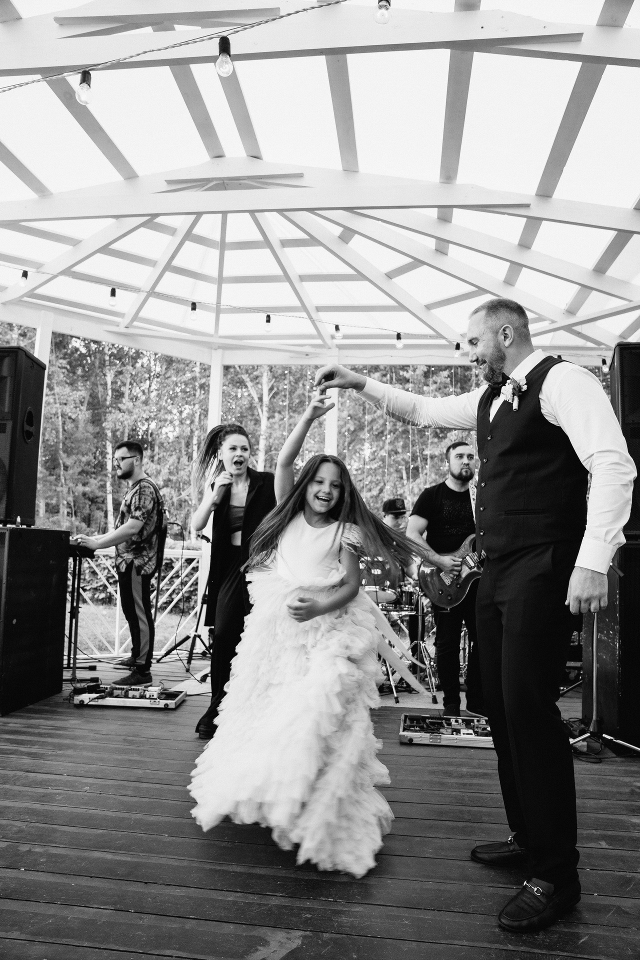 Свадьба и ретро машина. Свадебный фотограф в Хабаровске Момот Валерий