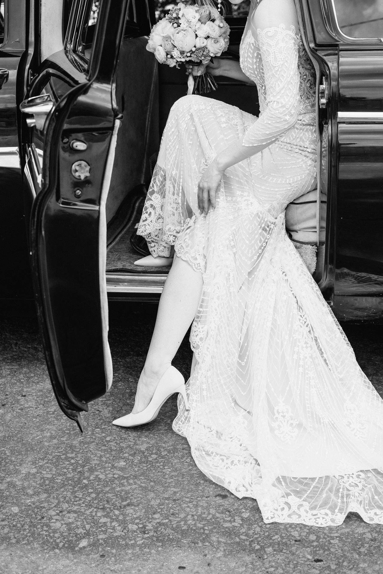 Свадьба и ретро машина. Свадебный фотограф в Хабаровске Момот Валерий