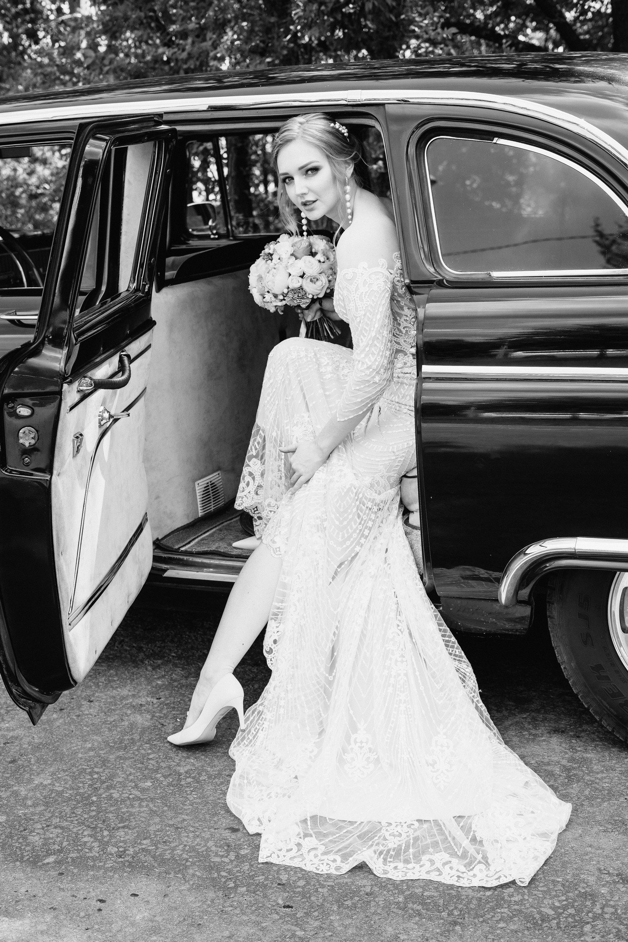 Свадьба и ретро машина. Свадебный фотограф в Хабаровске Момот Валерий
