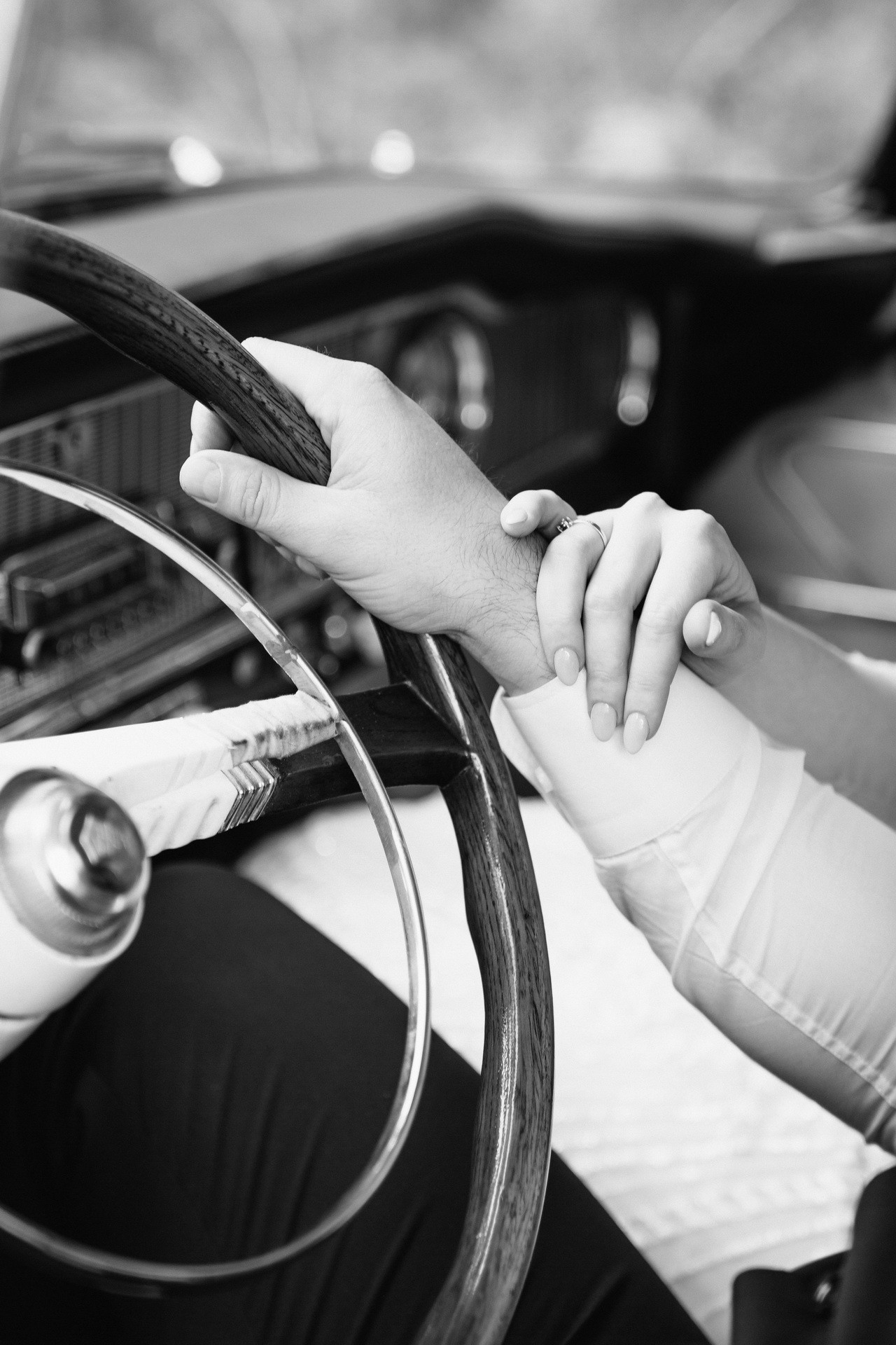 Свадьба и ретро машина. Свадебный фотограф в Хабаровске Момот Валерий