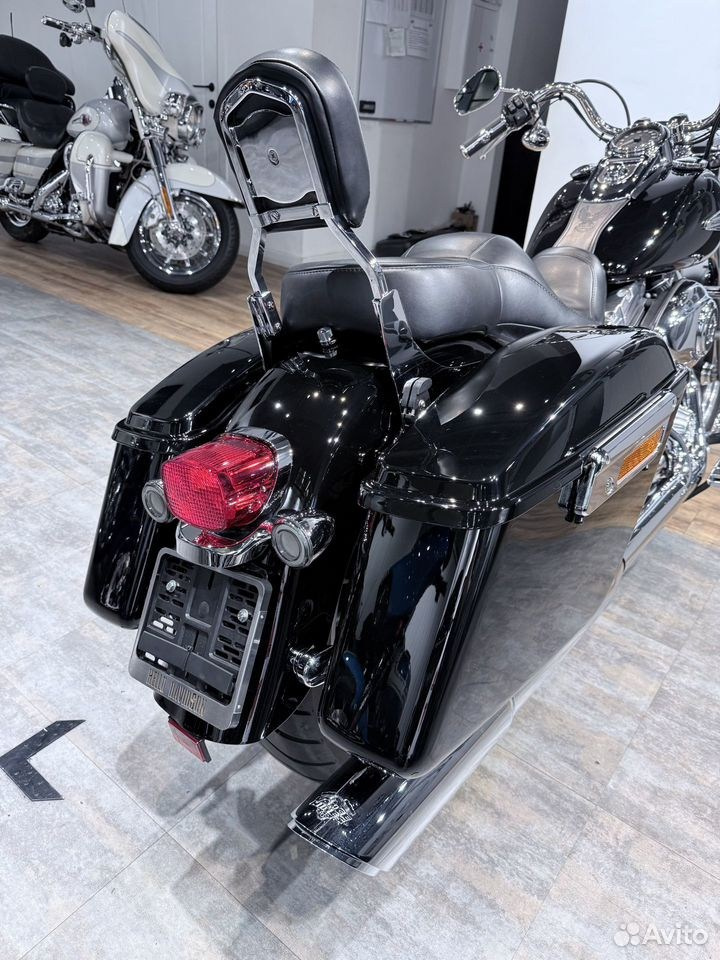 Купить Harley-Davidson 2012 HD Dyna Switchback (Vivid Black) (Softail/Dyna) — подробнее на сайте. Hello Davidson, Москва. Только хорошие мотоциклы…