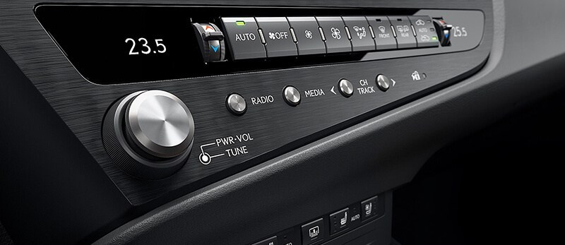 Transfer from/to the airport in Warsaw by Lexus ES Business Class