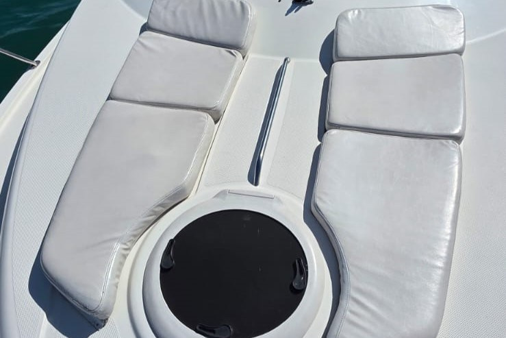 Яхта Кисс Аренда Яхты в Сочи Яхтанаморе YACHTNAMORE YACHTANAMORE