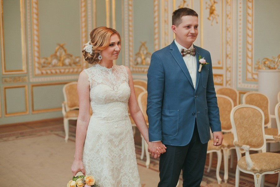 Свадебная прогулка по Санкт-Петербургу. Фотограф крещение венчание в Петербурге! Помогает подобрать храм и посоветовал душевного батюшку в СПб