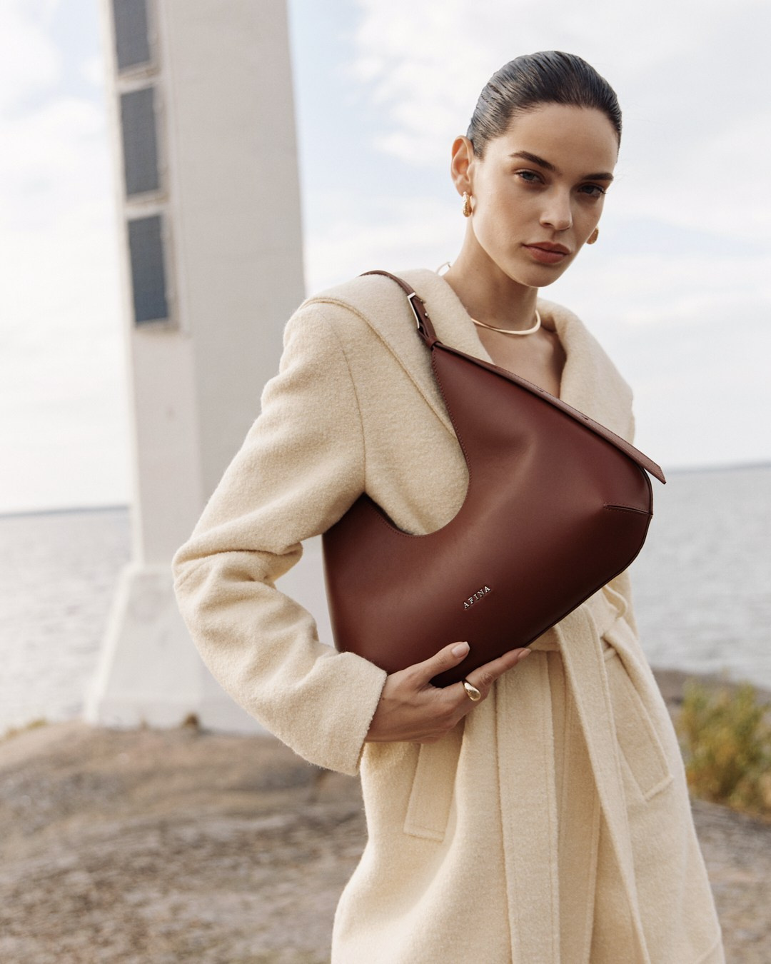 mango, zara, massimo duti, Afina, ВБ, OZON, фотограф ювелирных украшений, предметная съемка, фотограф спб, каталог, лукбук, луукбук, тихая роскошь, Артем Васильев, фотограф Артем Васильев, каталог ювелирных изделий на модели, фотограф для lamoda, проффесиональный фотограф спб, Санкт-Петербург, сумка женская, фотограф для каталога, контент-фотограф, имидж, кампейн 
