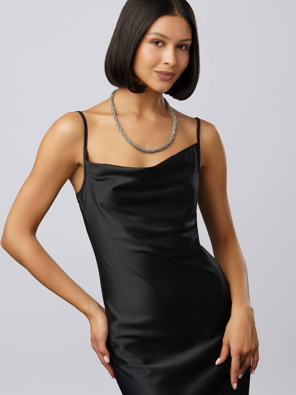 Виктория, 40-42 р-р, 170 см. KED Production — продакшн из СПб. Создаём фото, видео и контент, который помогает брендам и селлерам продавать больше