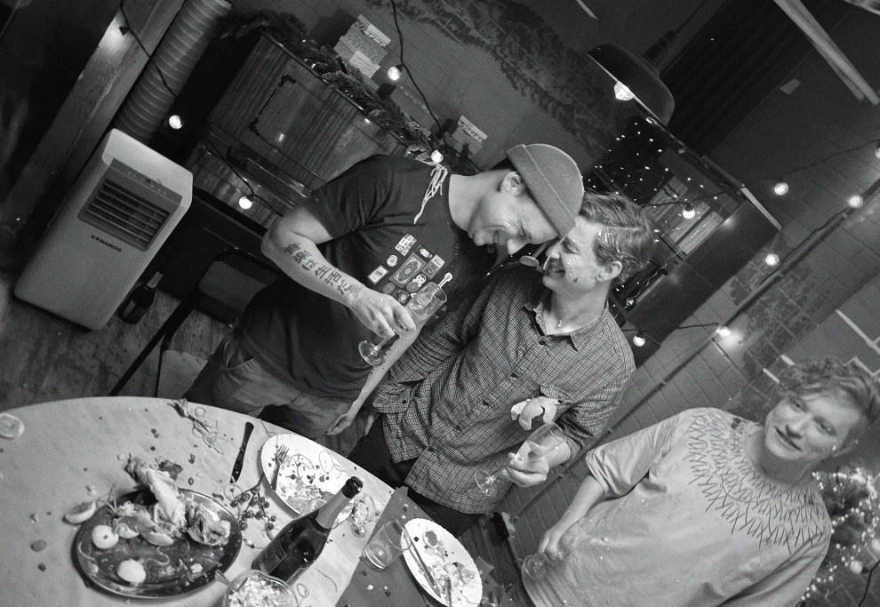 CHAYKA BAND — NEW YEAR CLIP BACKSTAGE. Фотография для артистов